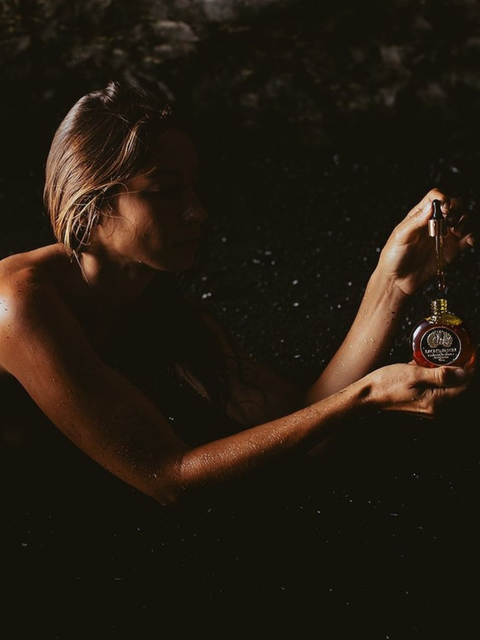 Minimal Vanity With Botanical Oils And Hydrosols, A Ritual From Leading Vegan Skincare Brands