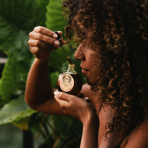 SACRED GLOW SERUM Face Oil