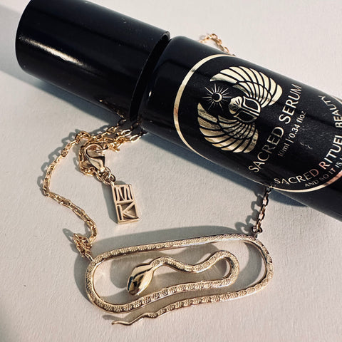 Paperclip Snake Necklace X SACRED SERUM Roller